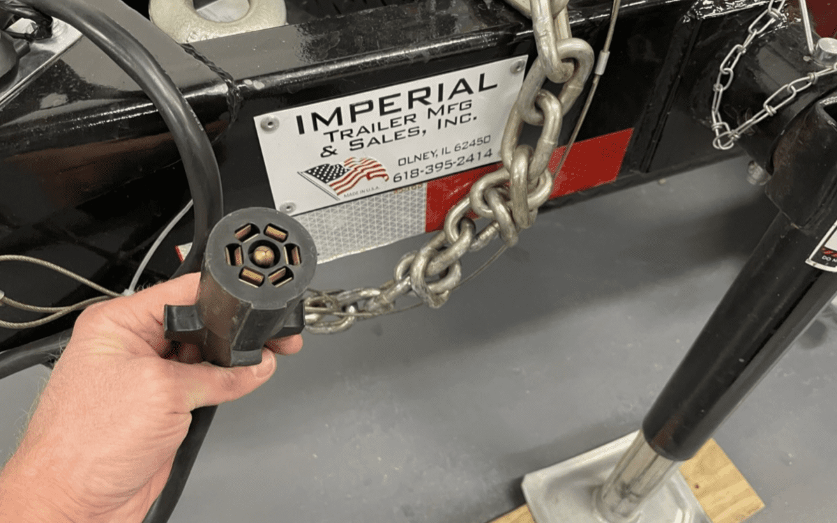 How to Wire a 7-Way Trailer Plug